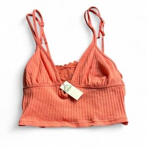 NWT Aerie Crop Top with Lace on the back